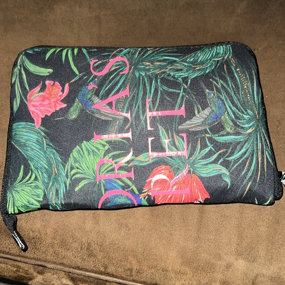 NWT Victoria’s Secret Tote Bag - Picture 2 of 11